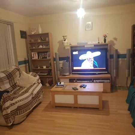 Double Bedroom In Ливърпул Екстериор снимка