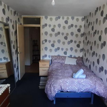 Double Bedroom In Ливърпул Екстериор снимка
